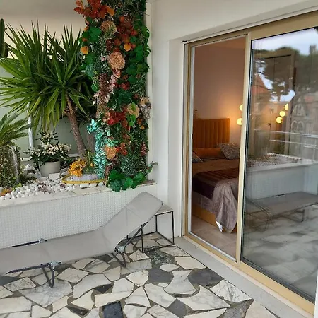 아파트 Sur Jardin Ou Sur *